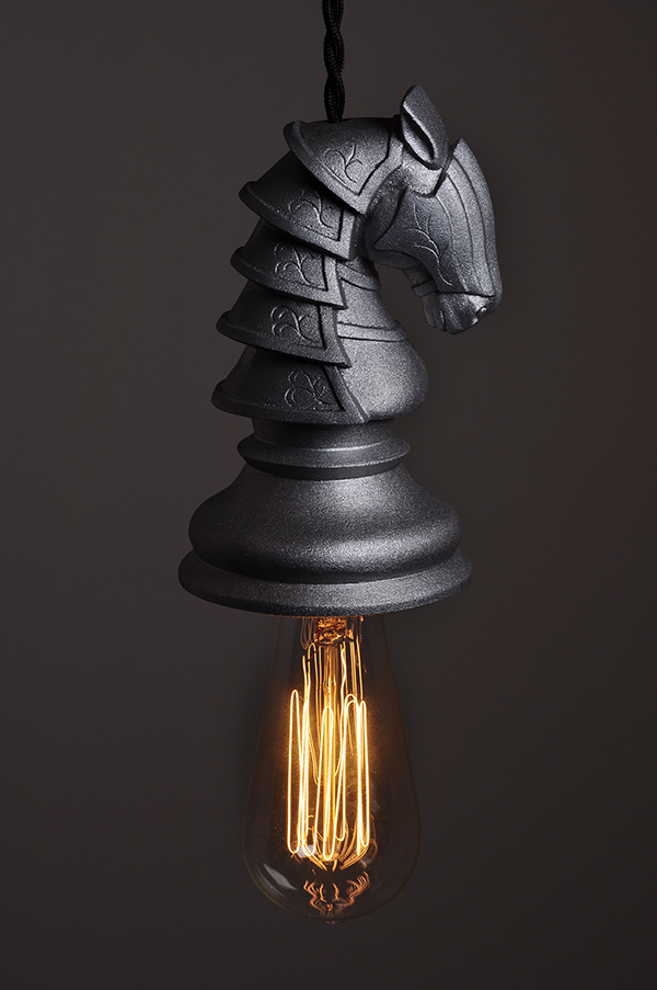 鋳物×チェスのコラボレート照明器具 チェスペンダントライト Chendant（チェンダント）シルバー ナイト