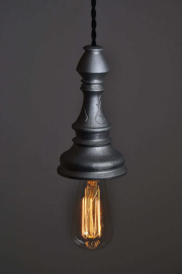 鋳物×チェスのコラボレート照明器具 チェスペンダントライト Chendant（チェンダント）シルバー ビショップ