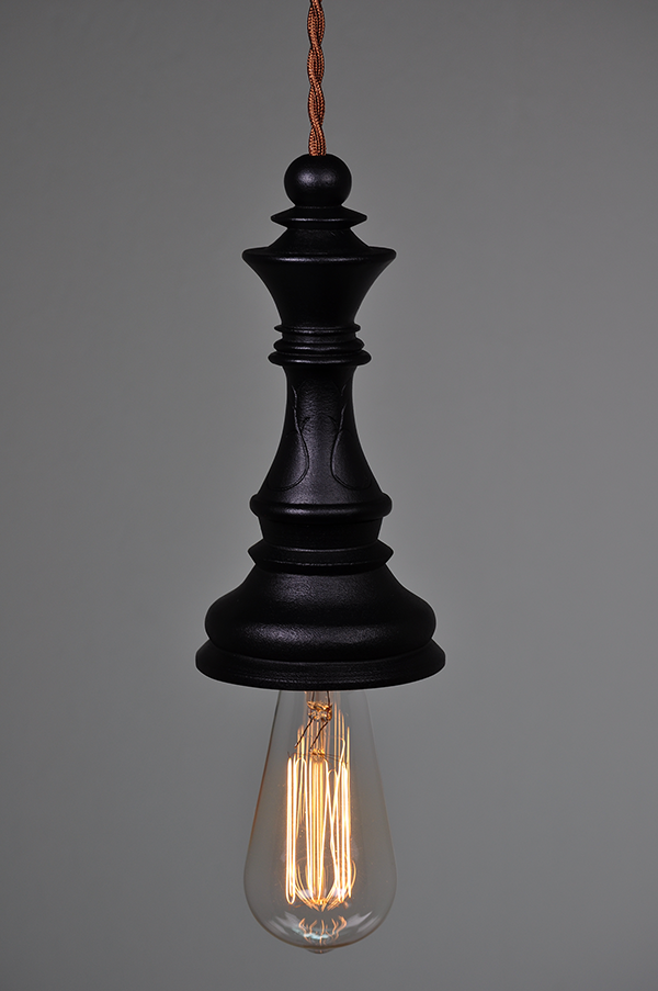 鋳物×チェスのコラボレート照明器具 チェスペンダントライト Chendant（チェンダント）ブラック クイーン