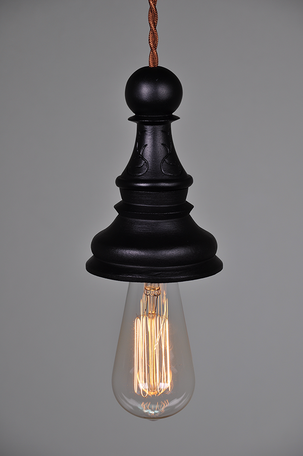 鋳物×チェスのコラボレート照明器具 チェスペンダントライト Chendant（チェンダント）ブラック ポーン